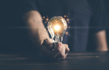 <<BLEACH>>讲的是什么意思-